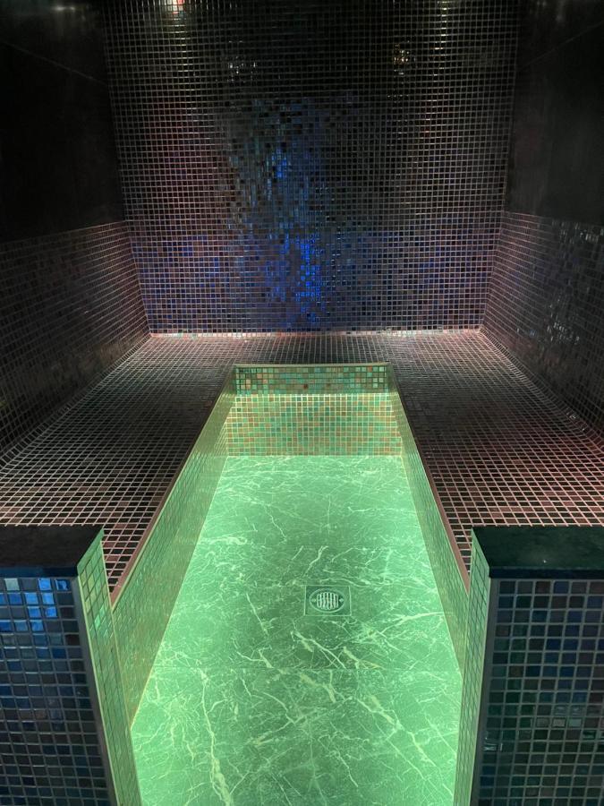 Deluxe Studios With Spa Included Portsmouth Eksteriør bilde